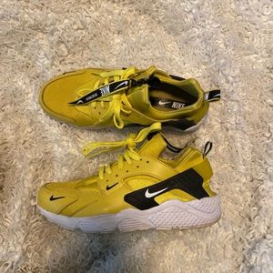 Men’s Nike gym shoes